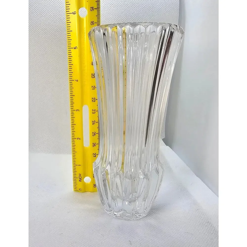 Vintage 1977 Avon Fostoria Crystal Vase Seasons Greetings Christmas Decor